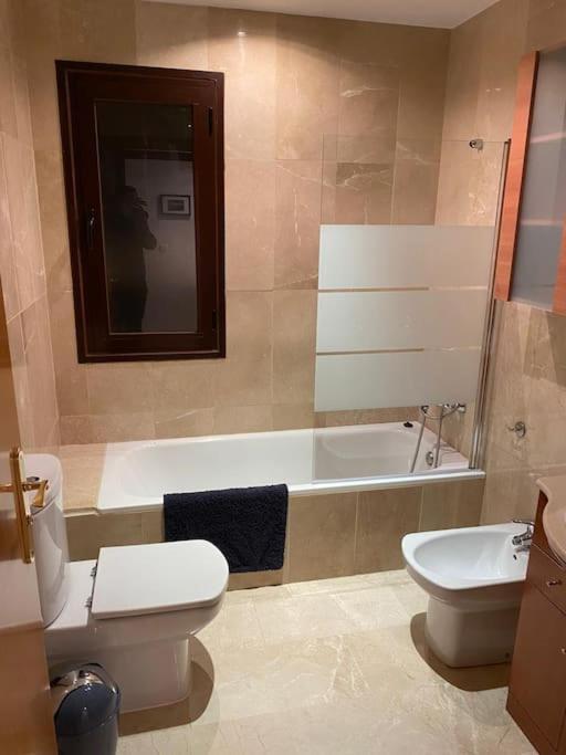 Central Estepona 3 Bed Apt With Pool And Parking Exterior foto