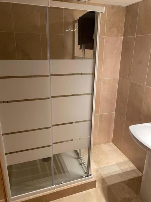 Central Estepona 3 Bed Apt With Pool And Parking Exterior foto